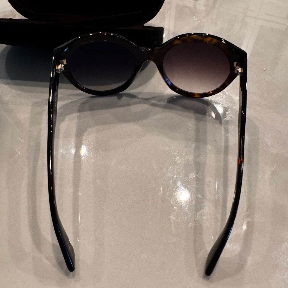 Tom Ford Rosanna Tortoise Shell Sunglasses - Picture 7 of 10